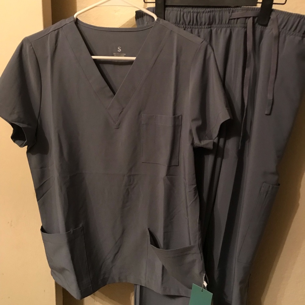 Gray Women's Scrub Set